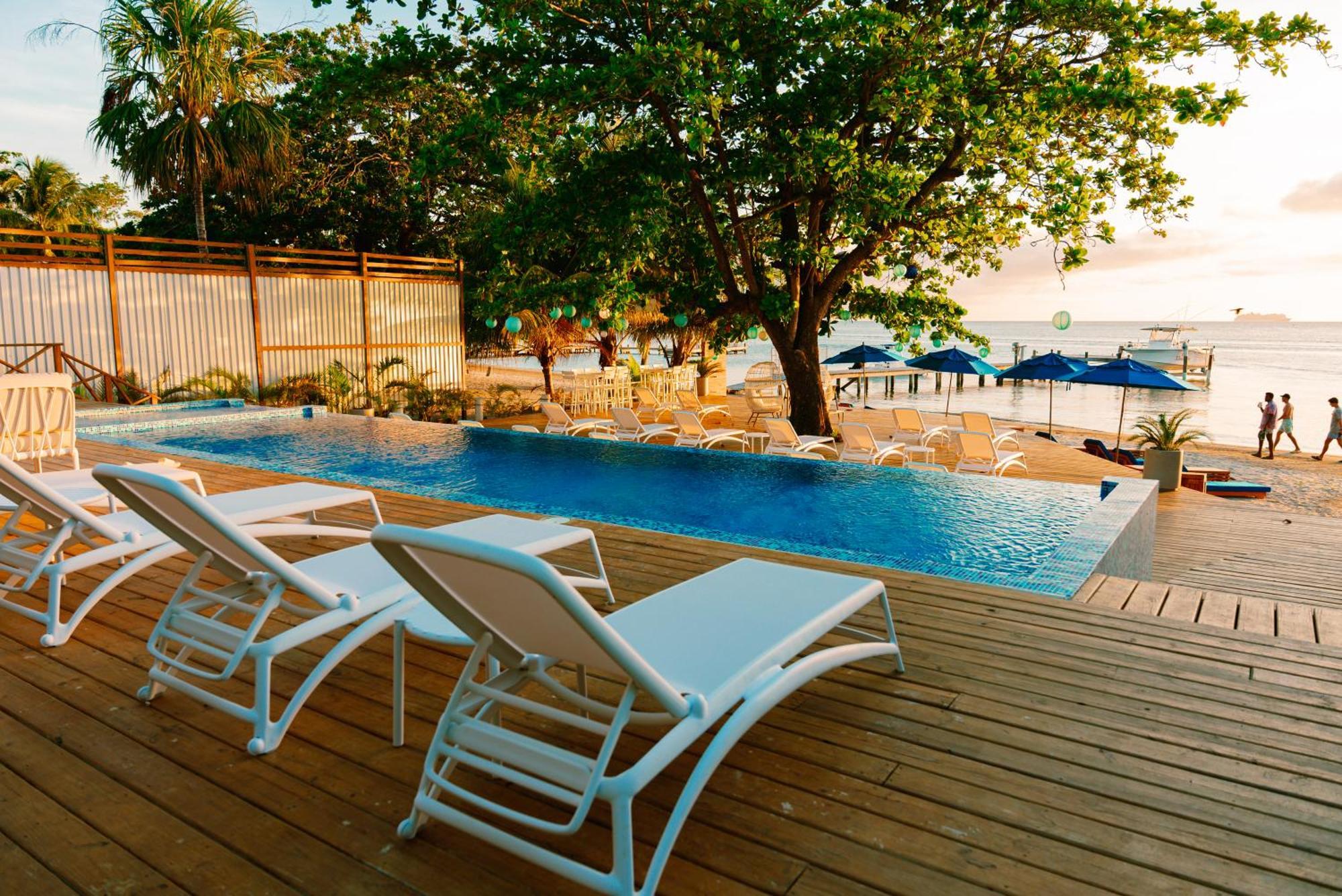 Blue Roatan Resort West Bay Ngoại thất bức ảnh